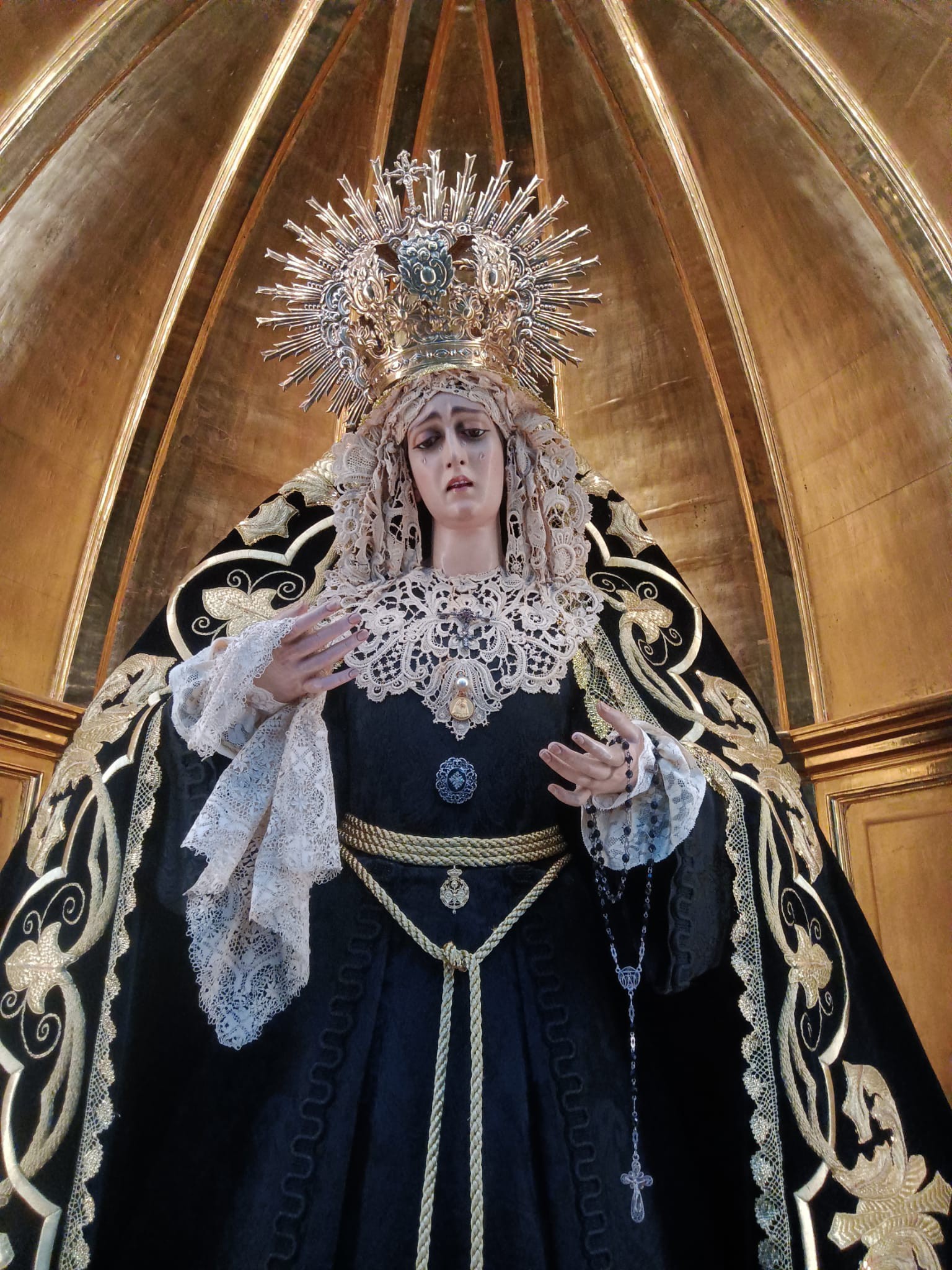 María Stma. de la Esperanza Coronada