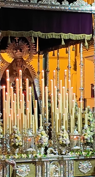 Paso de Palio de María Santísima del Amor